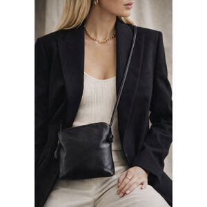 Vintage  BOTTEGA VENETA Black Leather Shoulder Handbag   Women's Size Small